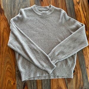 Women’s Abercrombie & Fitch Sweater
